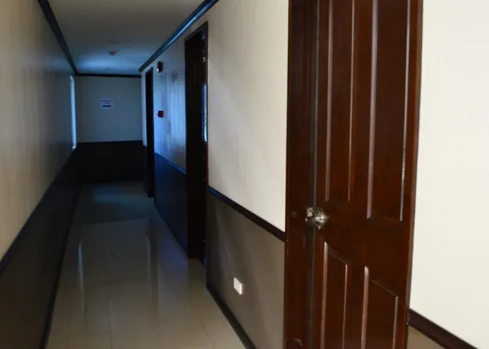 Hotel Fiesta Business