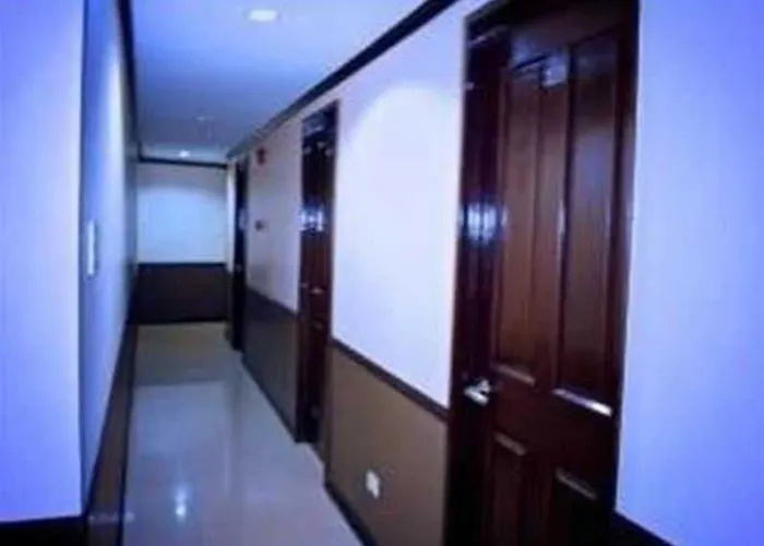 Hotel Fiesta Business 2*